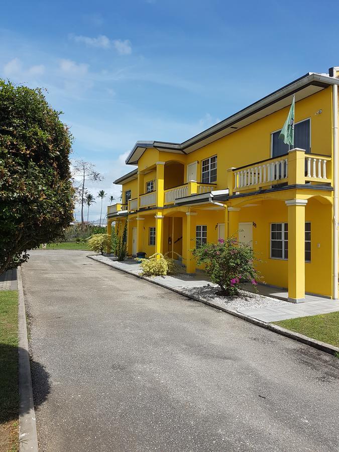 Piarco Village Suites Dış mekan fotoğraf